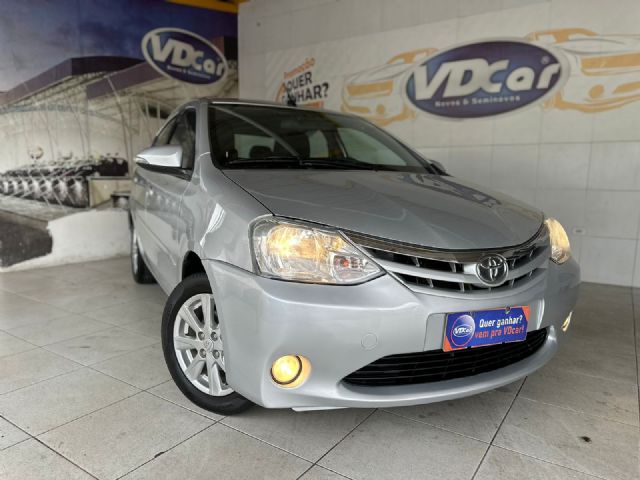 TOYOTA ETIOS XLS AUTOMATICO  1.5 